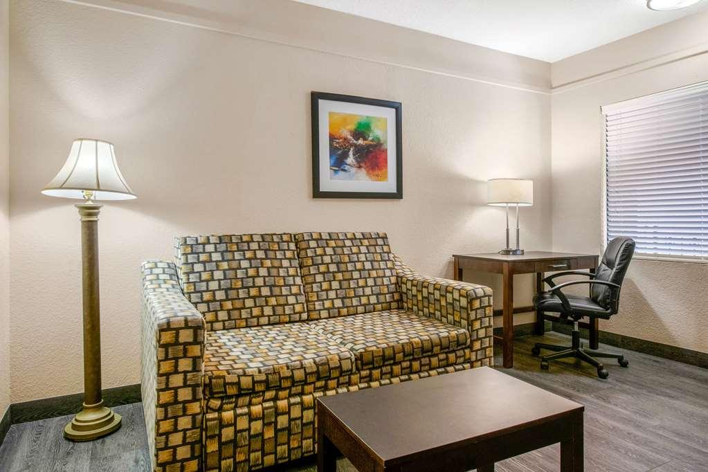 Quality Inn & Suites Jacksonville-Baymeadows Eksteriør bilde