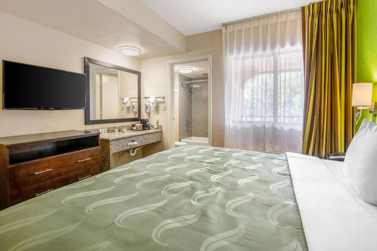 Quality Inn & Suites Jacksonville-Baymeadows Eksteriør bilde